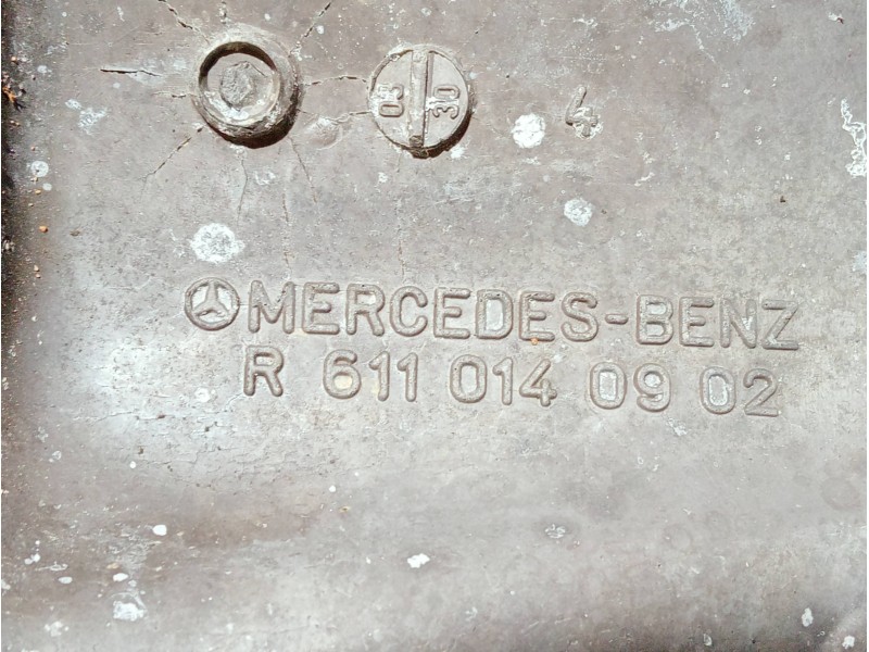 Recambio de carter para mercedes sprinter 02.00  caja abierta, doble cab. referencia OEM IAM R6110140902  