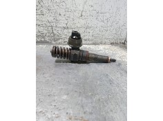 Recambio de inyector para volkswagen golf iv berlina (1j1) referencia OEM IAM 0414720038 038130073AK BOSCH