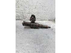 Recambio de inyector para volkswagen golf iv berlina (1j1) referencia OEM IAM 0414720038 038130073AK BOSCH