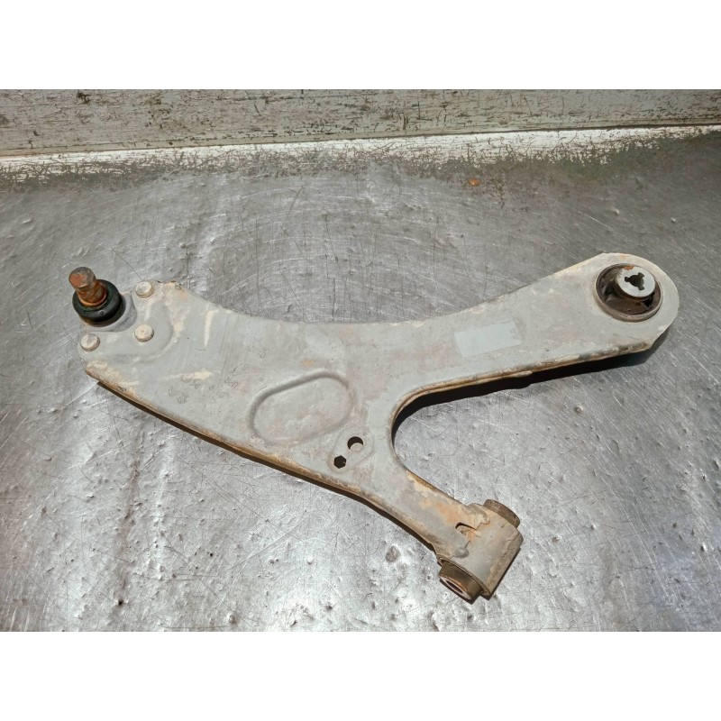 Recambio de brazo suspension inferior delantero derecho para citroen c4 lim. referencia OEM IAM   