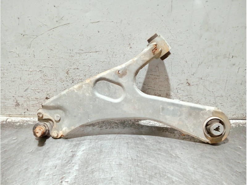 Recambio de brazo suspension inferior delantero izquierdo para citroen c4 lim. referencia OEM IAM   