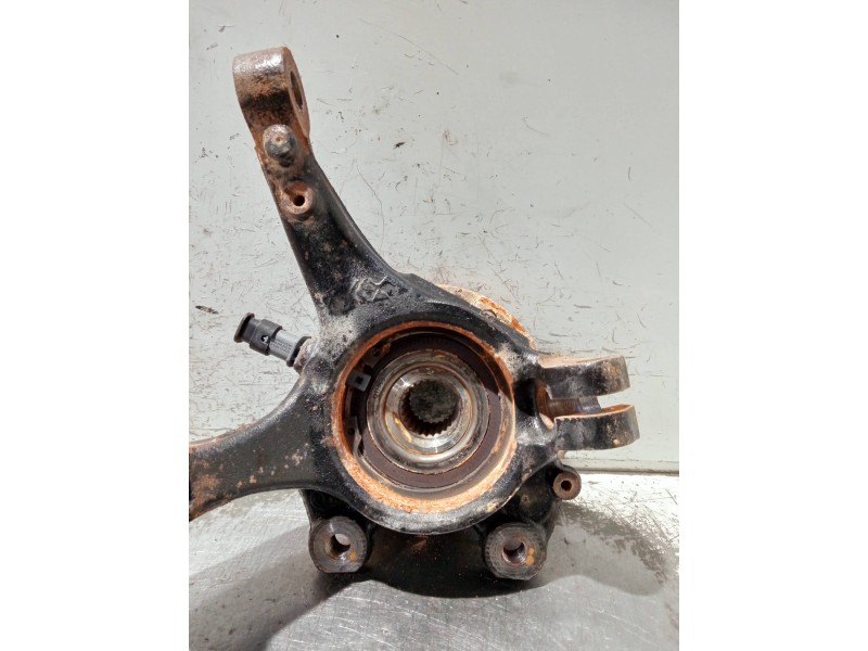 Recambio de mangueta delantera derecha para citroen c4 lim. referencia OEM IAM   