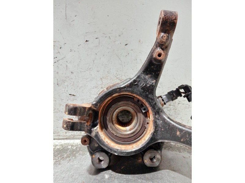 Recambio de mangueta delantera izquierda para citroen c4 lim. referencia OEM IAM   