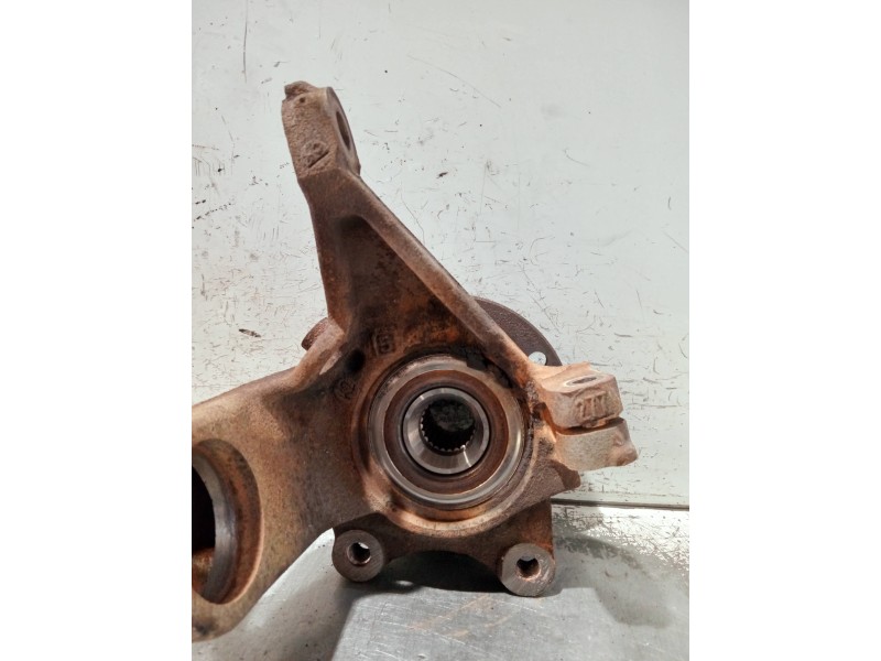 Recambio de mangueta delantera derecha para citroen xsara picasso referencia OEM IAM   