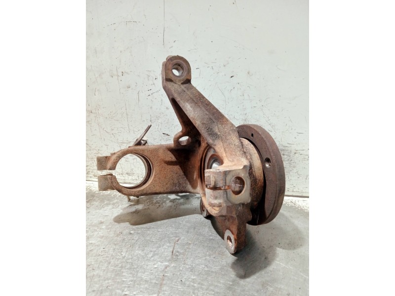 Recambio de mangueta delantera derecha para citroen xsara picasso referencia OEM IAM   