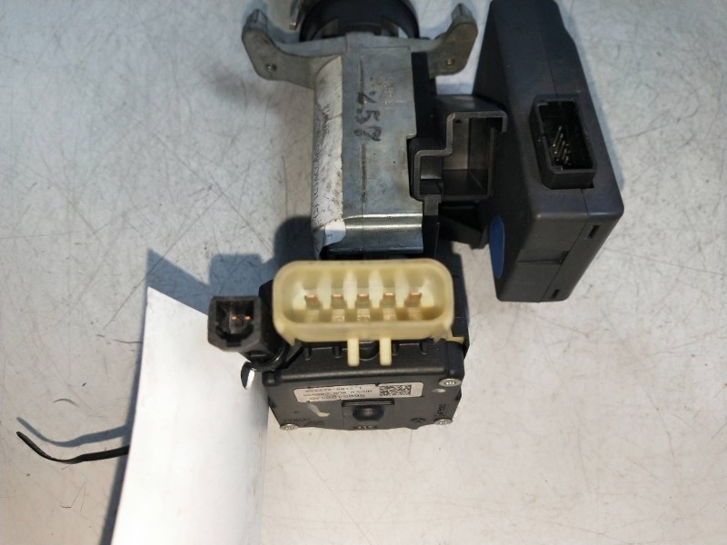 Recambio de conmutador de arranque para chrysler sebring berlina 2.0 crd cat referencia OEM IAM 134071  