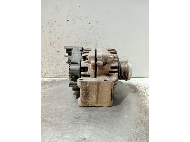 Recambio de alternador para fiat punto (199) easy referencia OEM IAM 51784845 2543477A TG9S036
