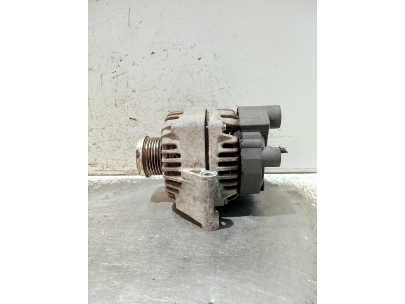 Recambio de alternador para fiat punto (199) easy referencia OEM IAM 51784845 2543477A TG9S036