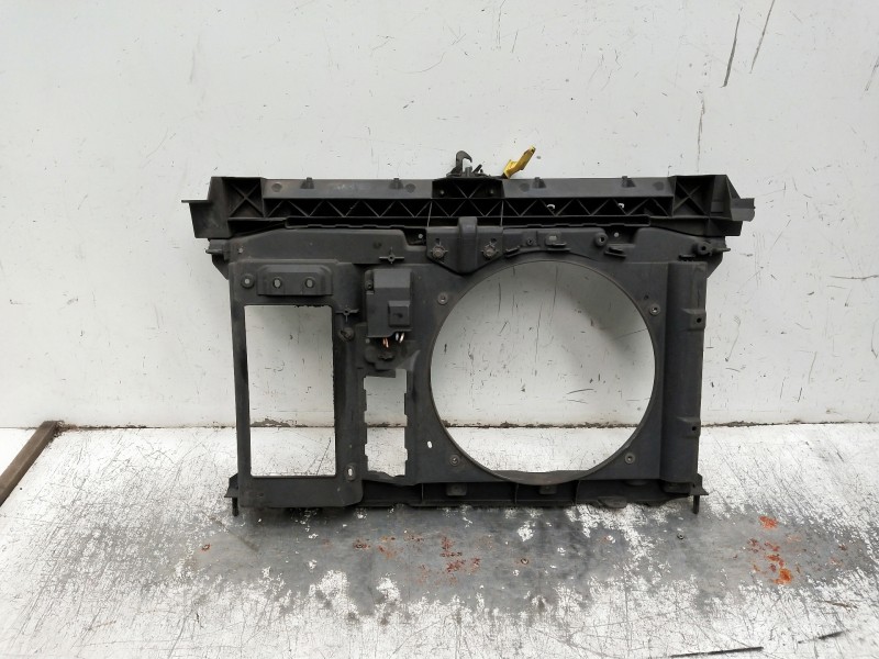Recambio de panel frontal para peugeot partner kasten referencia OEM IAM 9680544280  