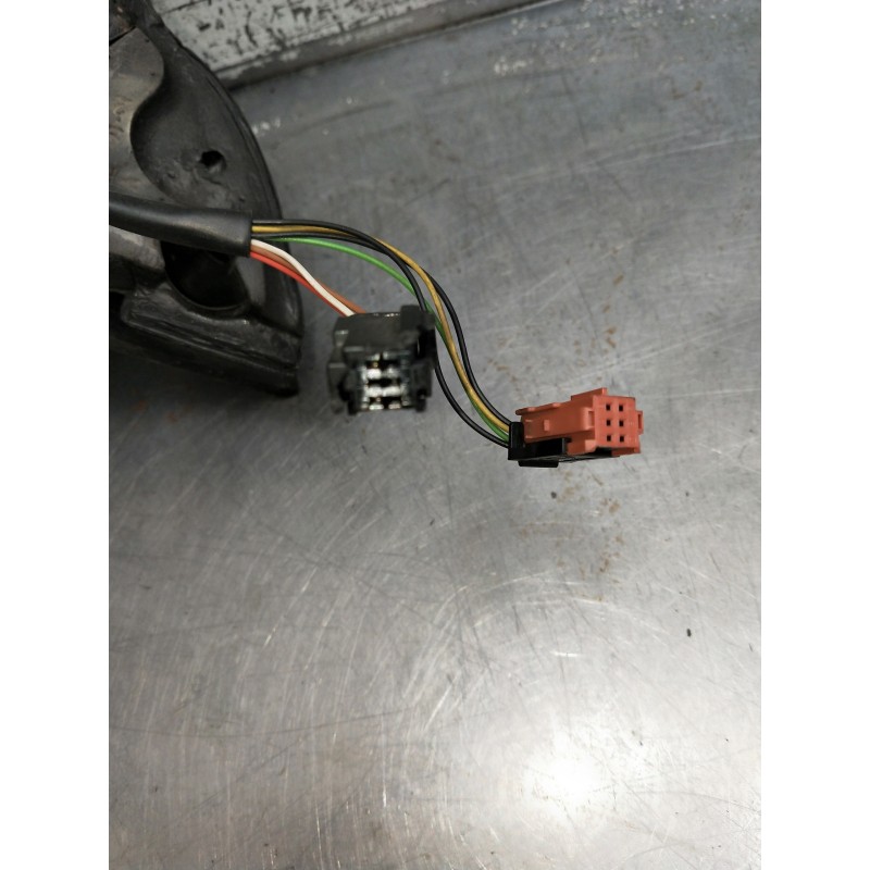 Recambio de retrovisor izquierdo para citroen c3 referencia OEM IAM   ELÉCTRICO