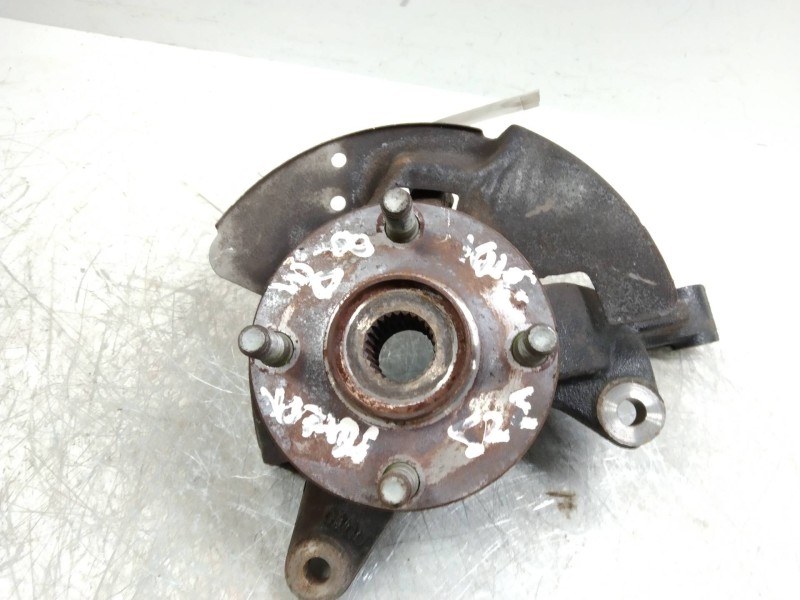 Recambio de mangueta delantera derecha para mazda 323 berl. f/s (bj) 2.0 turbodiesel referencia OEM IAM   