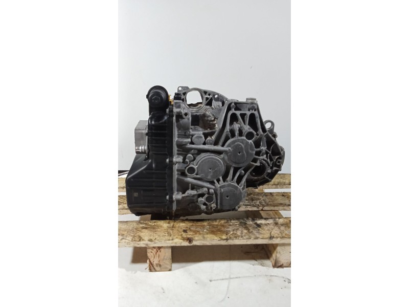 Recambio de caja cambios para mercedes-benz clase gla (bm 247) referencia OEM IAM 724104A2473701203724104  