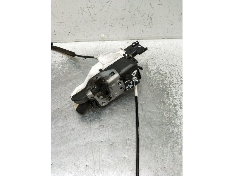 Recambio de motor cierre centralizado delantero izquierdo para peugeot partner kasten referencia OEM IAM   5P