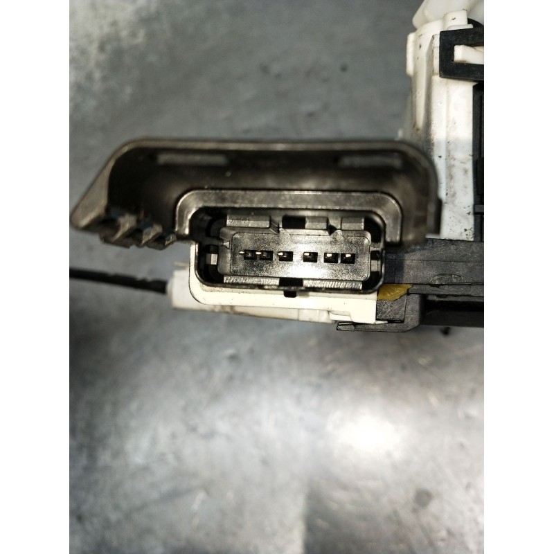 Recambio de motor cierre centralizado delantero izquierdo para peugeot partner kasten referencia OEM IAM   5P