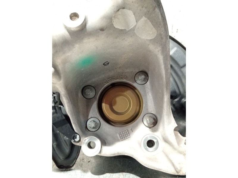 Recambio de mangueta trasera izquierda para mercedes-benz clase gla (bm 247) referencia OEM IAM 2470500  