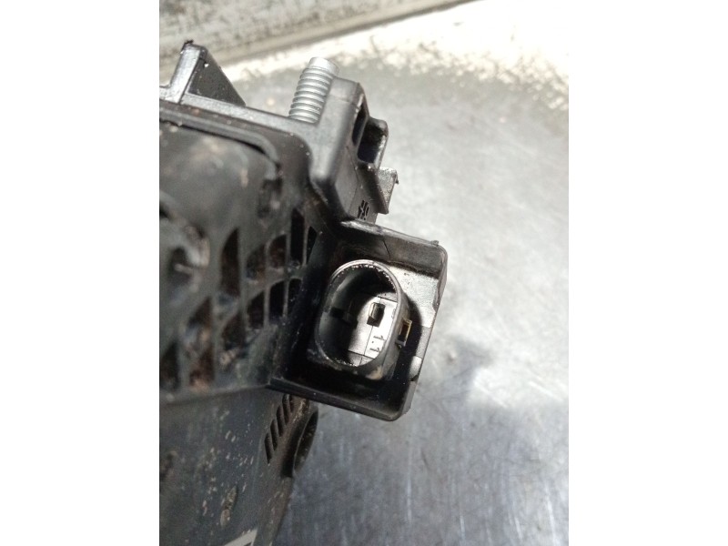 Recambio de alternador para mercedes-benz clase gla (bm 247) referencia OEM IAM A0009063903/EG20S013/2823499D  