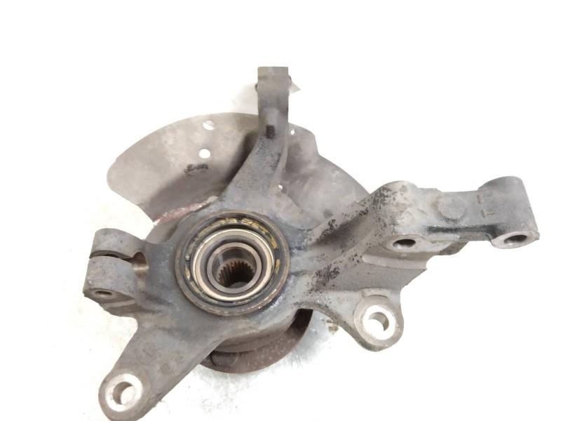 Recambio de mangueta delantera izquierda para mazda 323 berl. f/s (bj) 2.0 turbodiesel referencia OEM IAM   