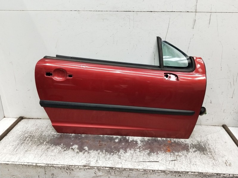 Recambio de puerta delantera derecha para peugeot 207 cc referencia OEM IAM   