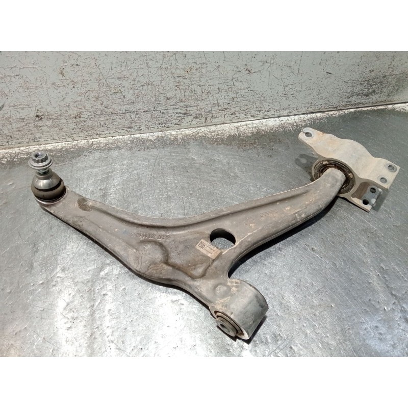 Recambio de brazo suspension inferior delantero derecho para mercedes-benz clase gla (bm 247) referencia OEM IAM 2473330400  