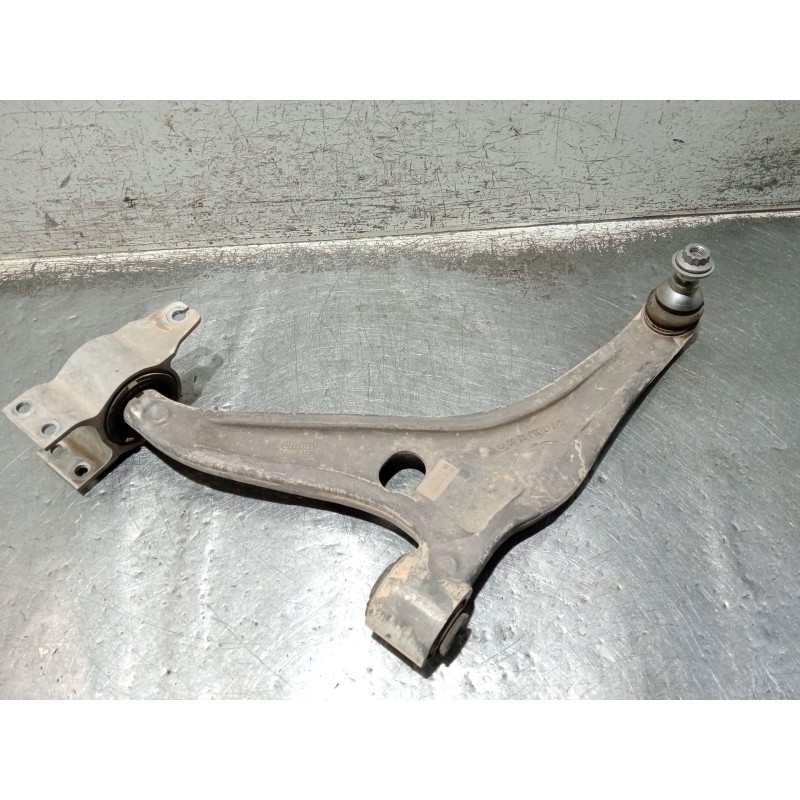 Recambio de brazo suspension inferior delantero izquierdo para mercedes-benz clase gla (bm 247) referencia OEM IAM 2473330300  