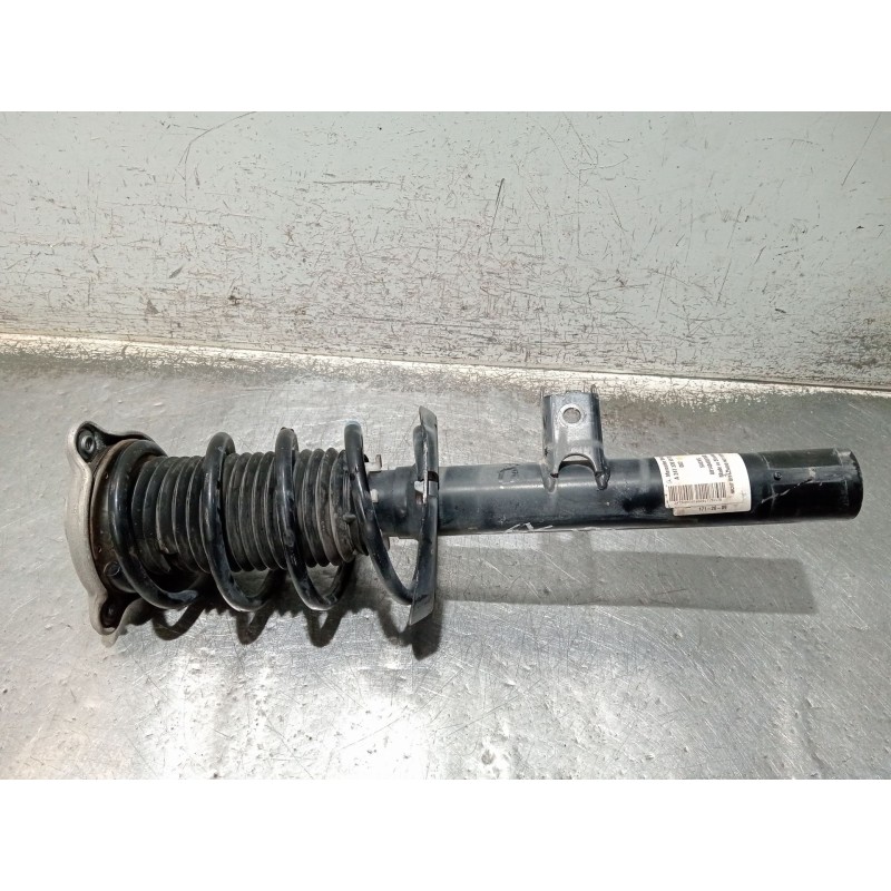 Recambio de amortiguador delantero izquierdo para mercedes-benz clase gla (bm 247) referencia OEM IAM A2473208501  