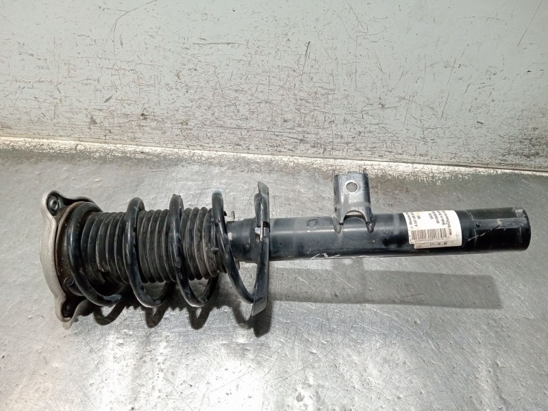 Recambio de amortiguador delantero izquierdo para mercedes-benz clase gla (bm 247) referencia OEM IAM A2473208501  