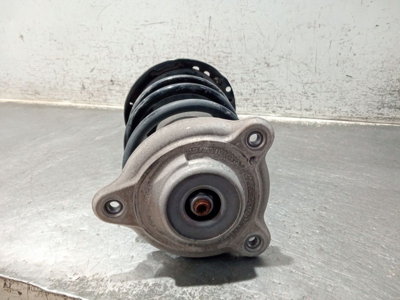 Recambio de amortiguador delantero izquierdo para mercedes-benz clase gla (bm 247) referencia OEM IAM A2473208501  