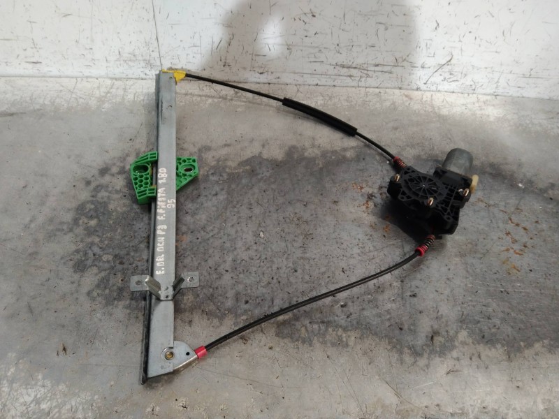 Recambio de elevalunas delantero derecho para ford fiesta berlina básico referencia OEM IAM 0130821683  3P