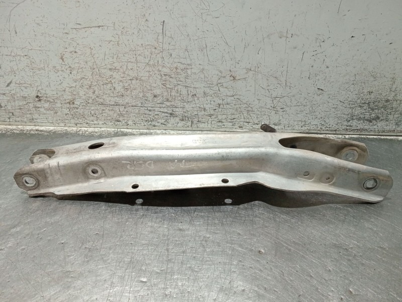 Recambio de brazo suspension inferior trasero derecho para mercedes-benz clase gla (bm 247) referencia OEM IAM A2473523700  
