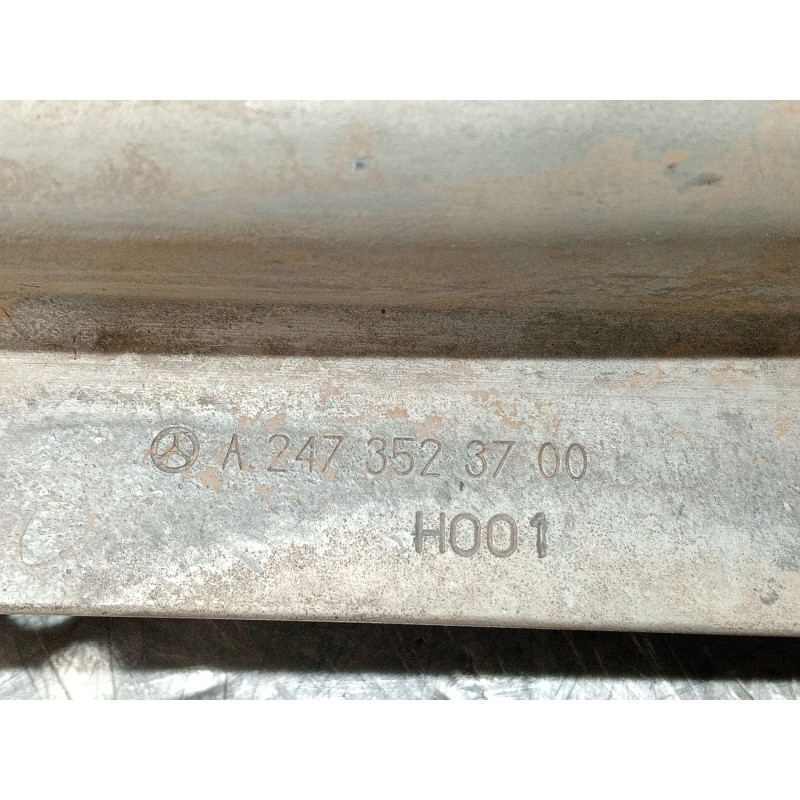 Recambio de brazo suspension inferior trasero derecho para mercedes-benz clase gla (bm 247) referencia OEM IAM A2473523700  