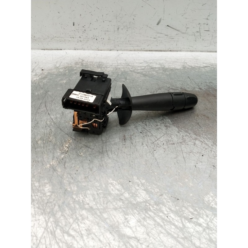 Recambio de mando luces para opel vivaro furgón/combi (07.2006 =>) referencia OEM IAM C10060019251563  