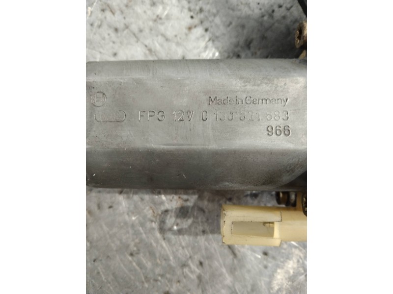 Recambio de elevalunas delantero derecho para ford fiesta berlina básico referencia OEM IAM 0130821683  3P