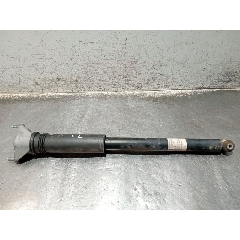 Recambio de amortiguador trasero izquierdo para mercedes-benz clase gla (bm 247) referencia OEM IAM A2473200204 801404007943 