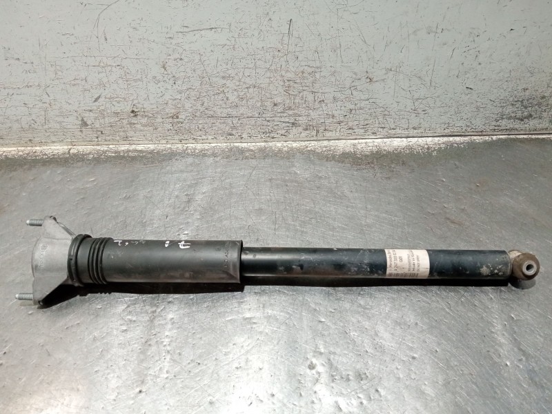 Recambio de amortiguador trasero izquierdo para mercedes-benz clase gla (bm 247) referencia OEM IAM A2473200204 801404007943 