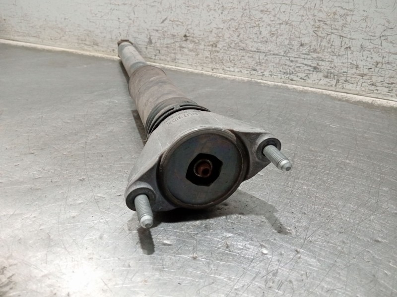 Recambio de amortiguador trasero izquierdo para mercedes-benz clase gla (bm 247) referencia OEM IAM A2473200204 801404007943 