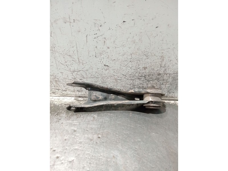 Recambio de brazo suspension inferior trasero derecho para mercedes-benz clase gla (bm 247) referencia OEM IAM A2473501800  