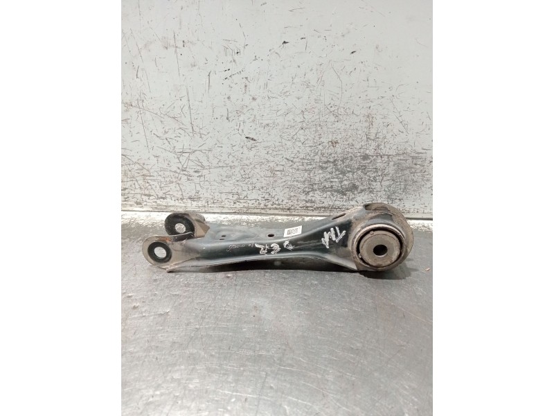 Recambio de brazo suspension inferior trasero derecho para mercedes-benz clase gla (bm 247) referencia OEM IAM A2473501800  