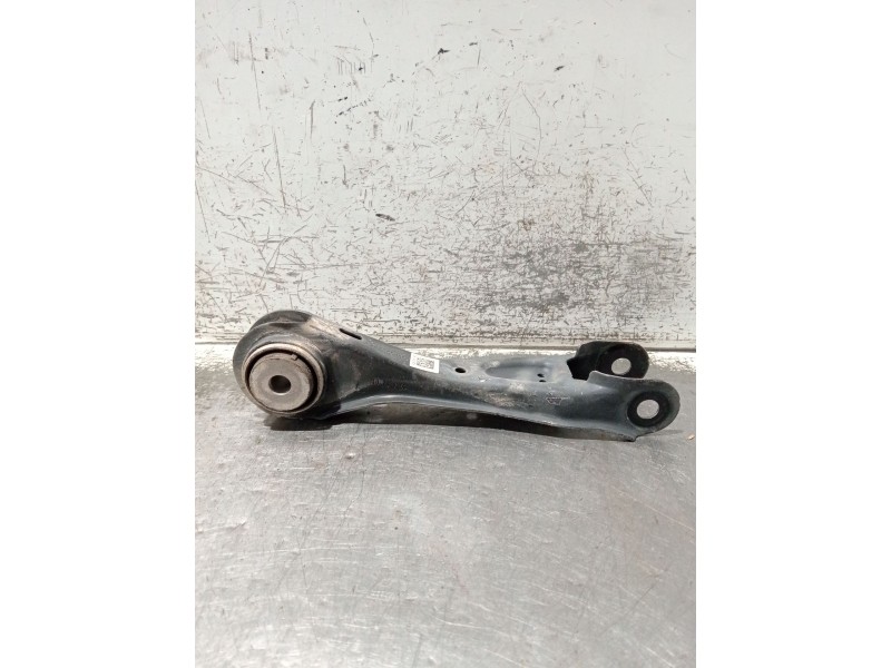 Recambio de brazo suspension inferior trasero derecho para mercedes-benz clase gla (bm 247) referencia OEM IAM A2473501800  