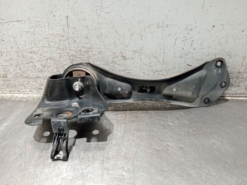 Recambio de brazo suspension inferior trasero derecho para mercedes-benz clase gla (bm 247) referencia OEM IAM A2473520800  