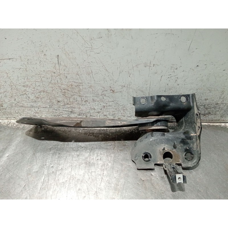 Recambio de brazo suspension inferior trasero derecho para mercedes-benz clase gla (bm 247) referencia OEM IAM A2473520800  