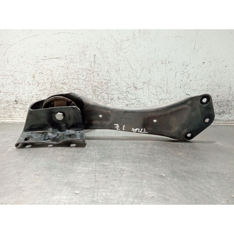Recambio de brazo suspension inferior trasero izquierdo para mercedes-benz clase gla (bm 247) referencia OEM IAM A2473520700  