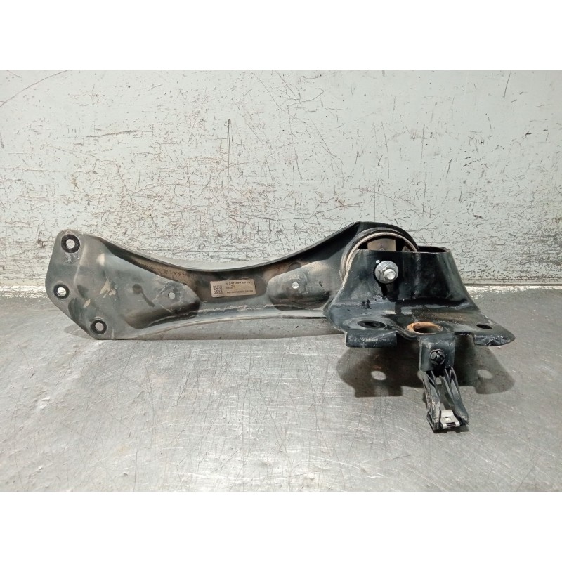 Recambio de brazo suspension inferior trasero izquierdo para mercedes-benz clase gla (bm 247) referencia OEM IAM A2473520700  