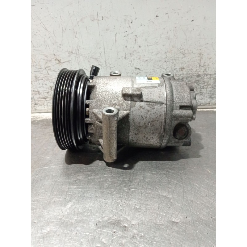 Recambio de compresor aire acondicionado para renault megane ii berlina 5p referencia OEM IAM 8200050141 01139026 