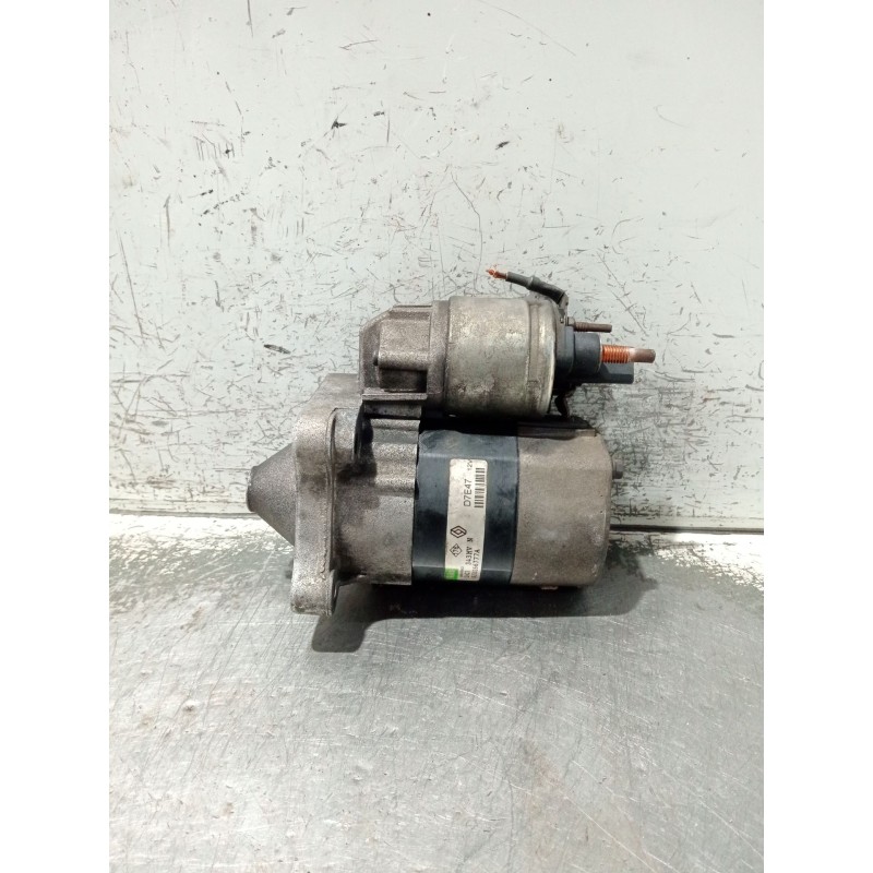 Recambio de motor arranque para renault megane ii berlina 5p referencia OEM IAM 8200266777A  