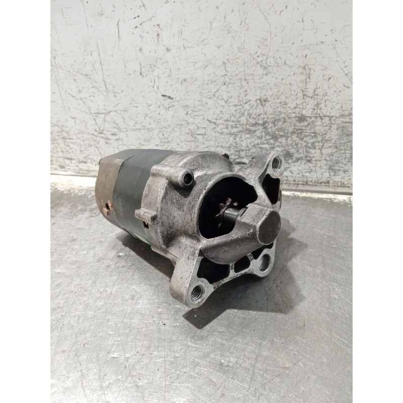 Recambio de motor arranque para renault megane ii berlina 5p referencia OEM IAM 8200266777A  