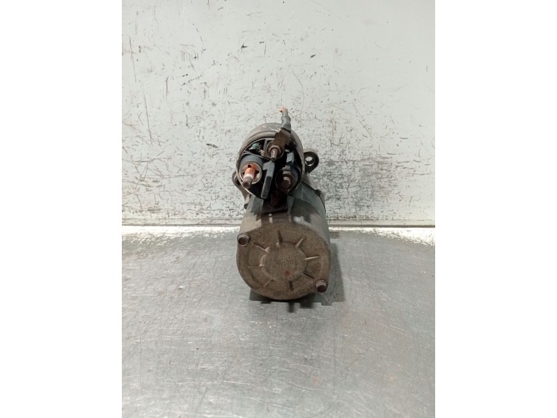 Recambio de motor arranque para renault megane ii berlina 5p referencia OEM IAM 8200266777A  