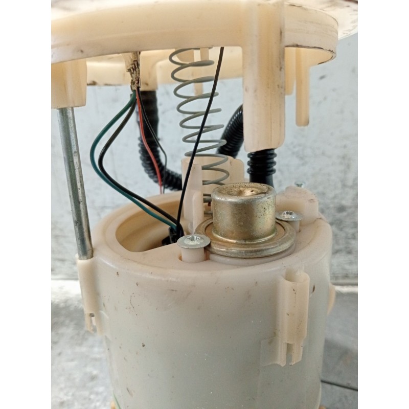 Recambio de bomba combustible para renault megane ii berlina 5p referencia OEM IAM 8200029163A  