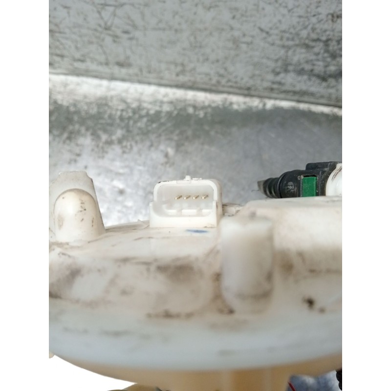 Recambio de bomba combustible para renault megane ii berlina 5p referencia OEM IAM 8200029163A  