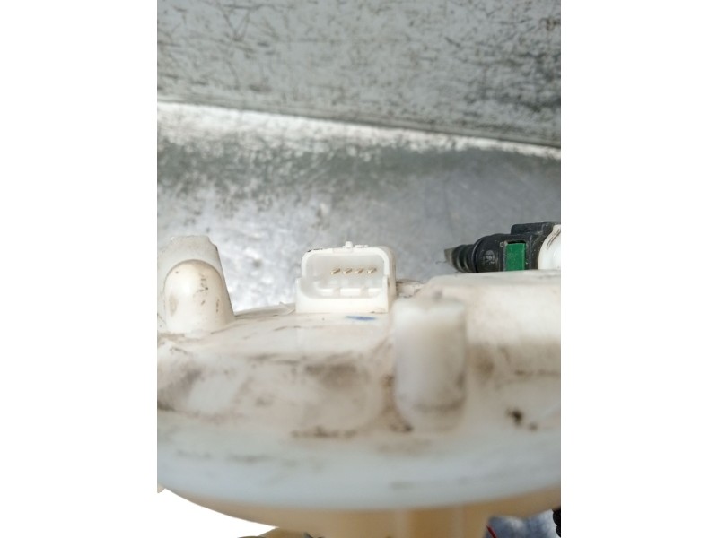 Recambio de bomba combustible para renault megane ii berlina 5p referencia OEM IAM 8200029163A  