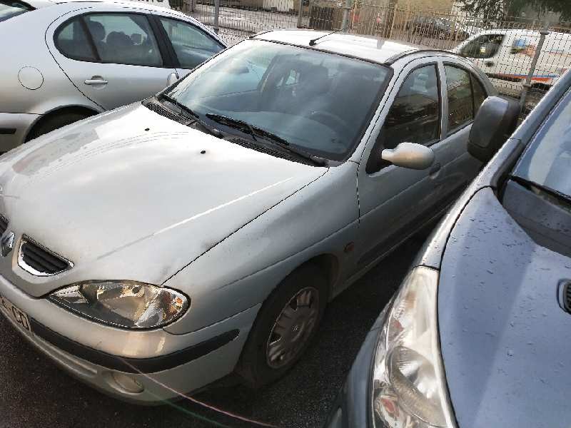 renault megane i fase 2 berlina (ba0) del año 1999